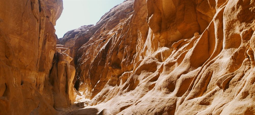Canyon vibrant hues