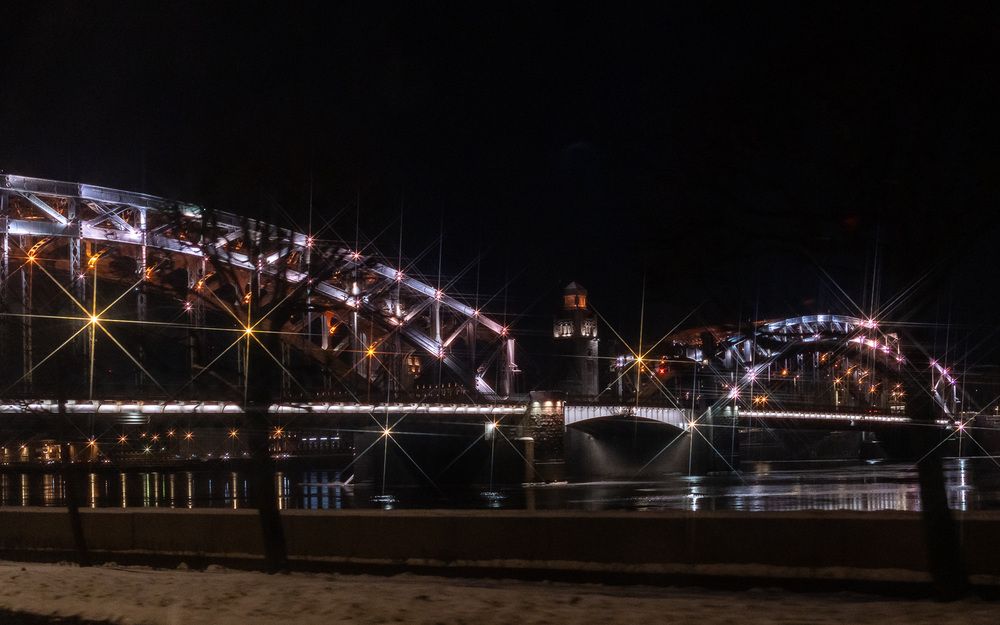 Большеохтинский мост