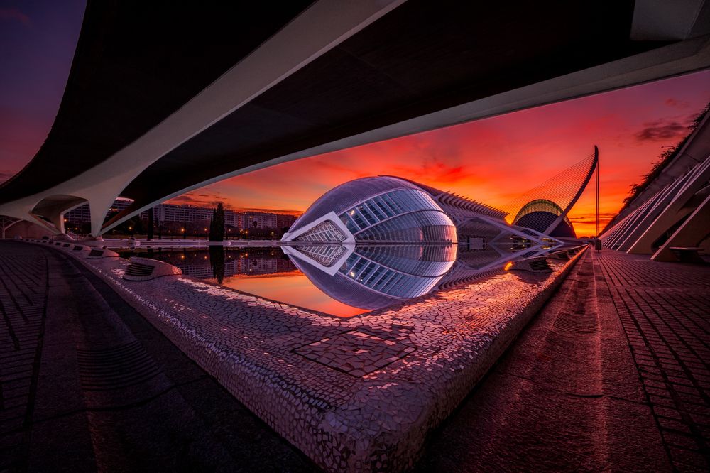 Reflections of the Future – Valencia’s Hemisfèric at Dusk