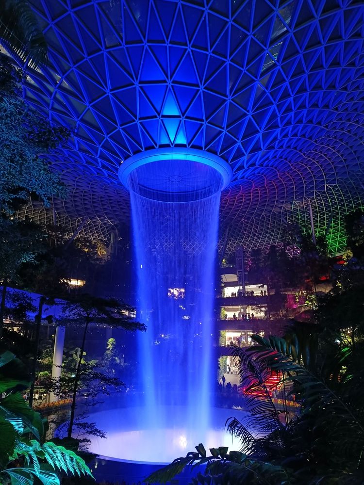 Photograph by  Oscar Simon Wiryahanjaya