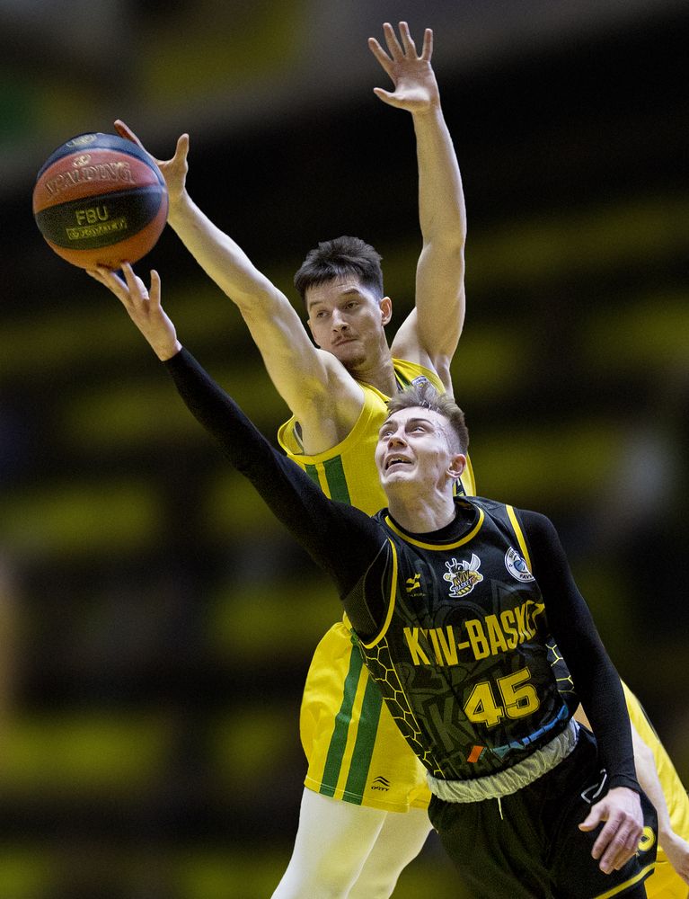 Photograph by Oleg Malovitskyi