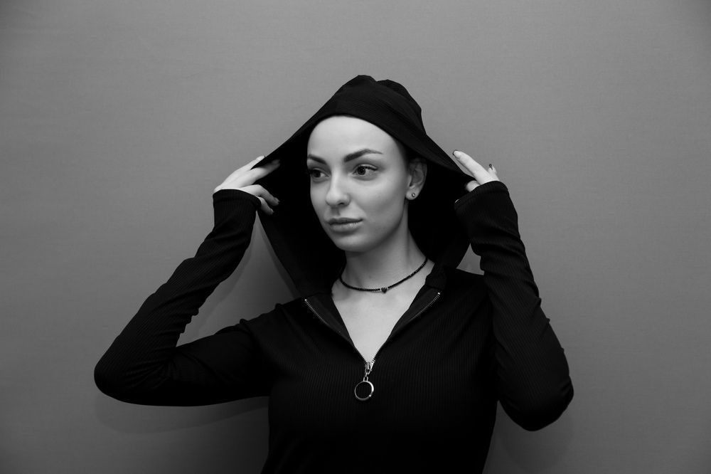 Портрет. Эксперимент с вязанием