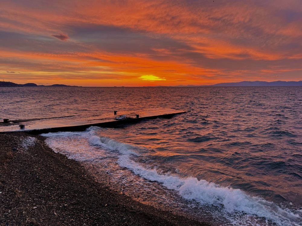 Невероятный закат на море