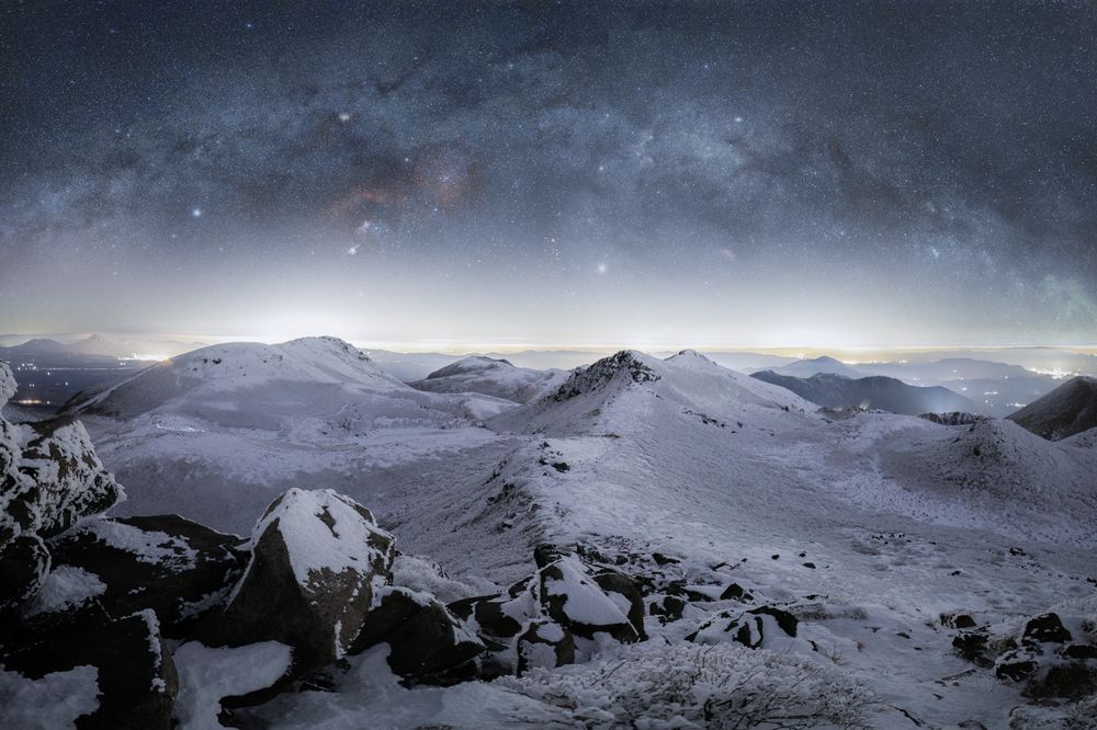 Photograph by Onitsuka Takuya