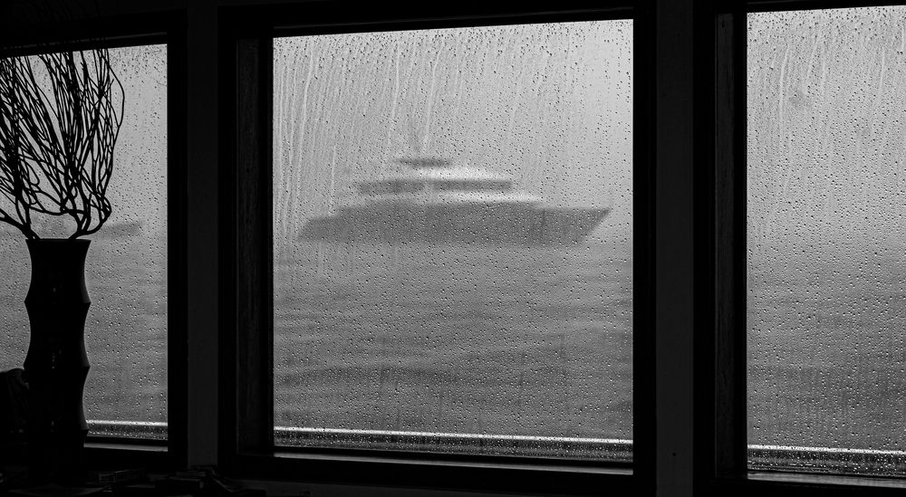 Ливень в океане