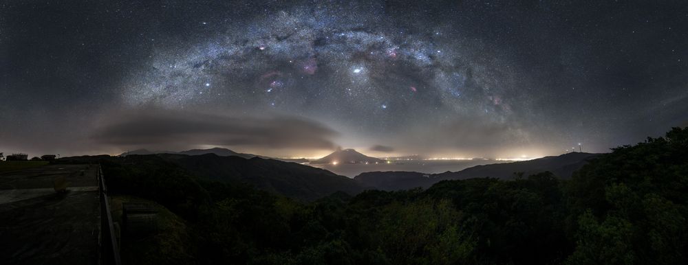 Photograph by Onitsuka Takuya