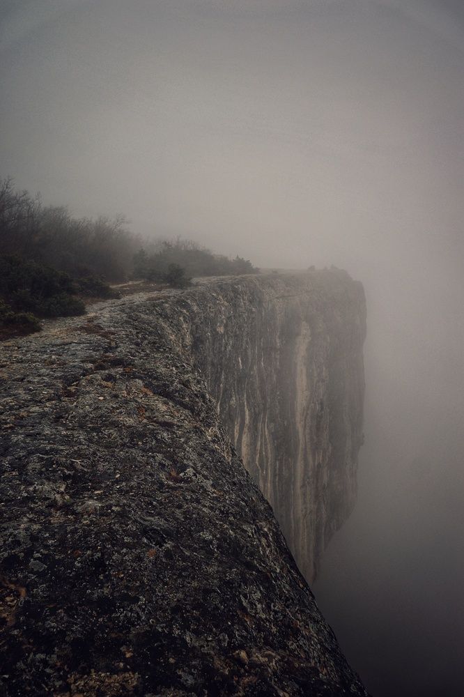 Туман над пропастью