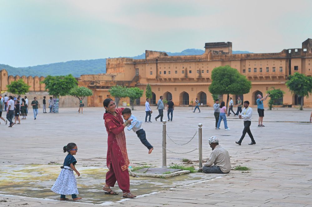 Photograph by Sommouli Sarkar