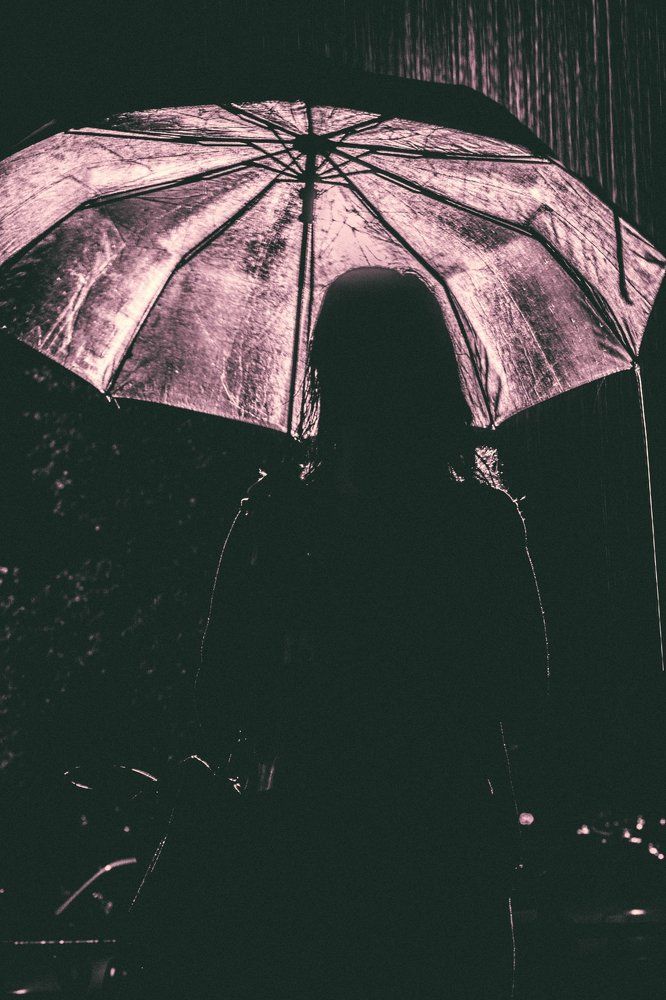 Дама с зонтом