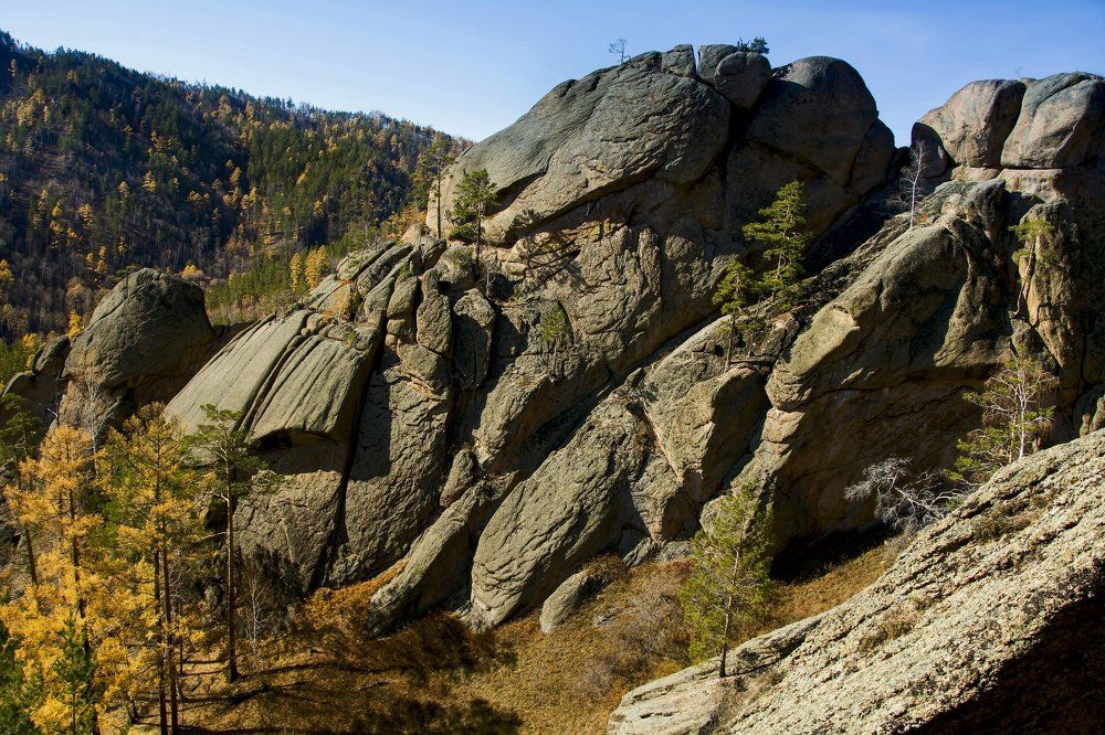 «Николаевские столбы»