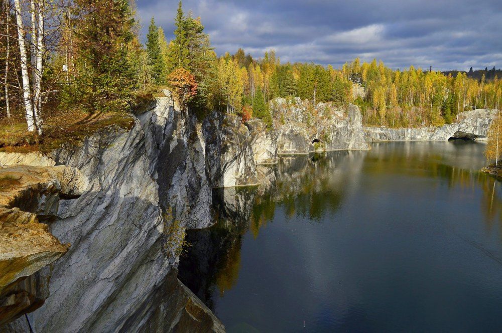 Уж небо осенью дышало....