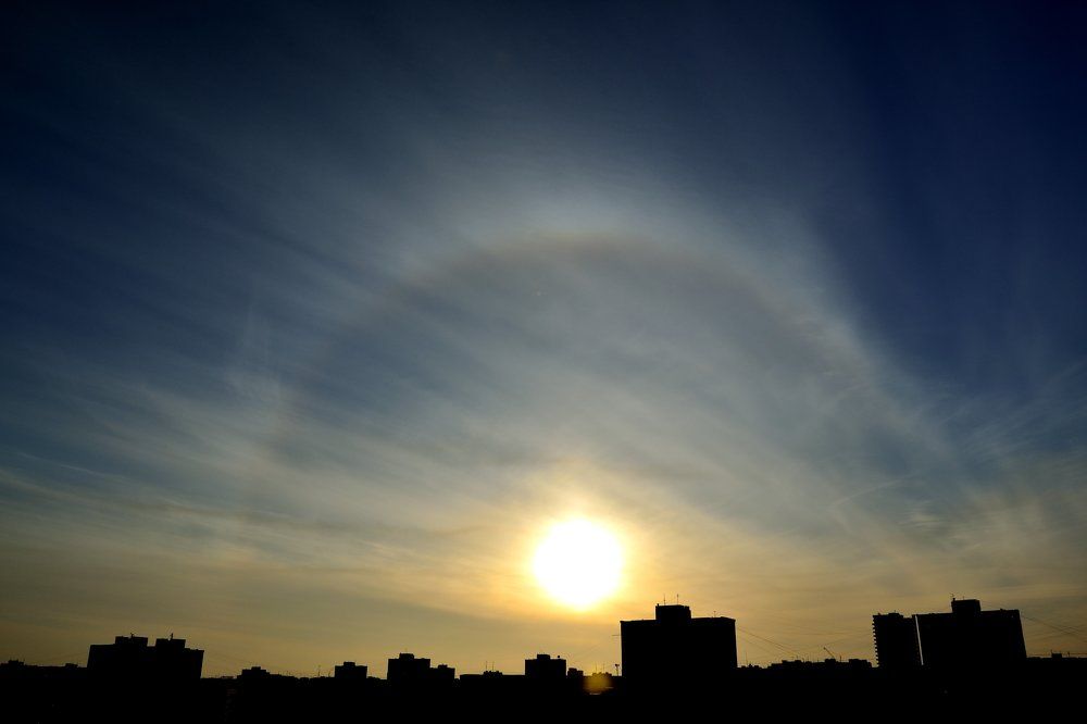 Sun halo
