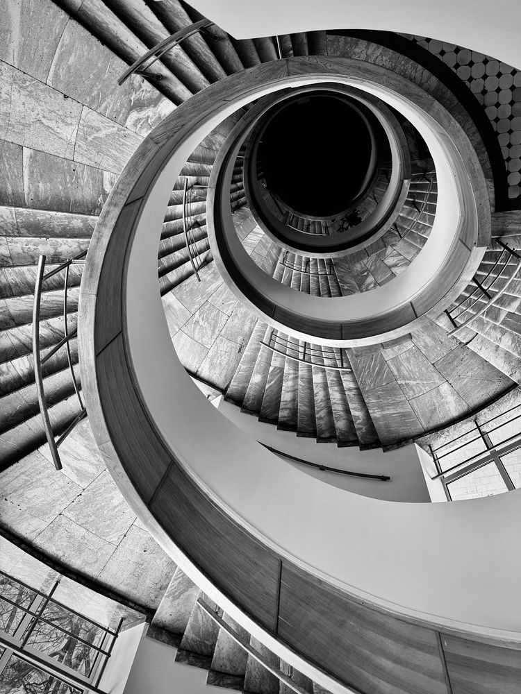 Фотография автора Евгения Елисеева