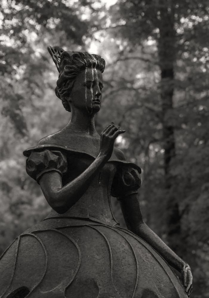 Стерпит все