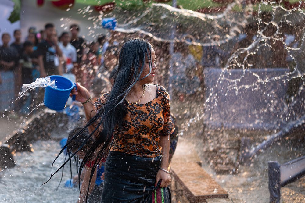 Splashing Festival Joy