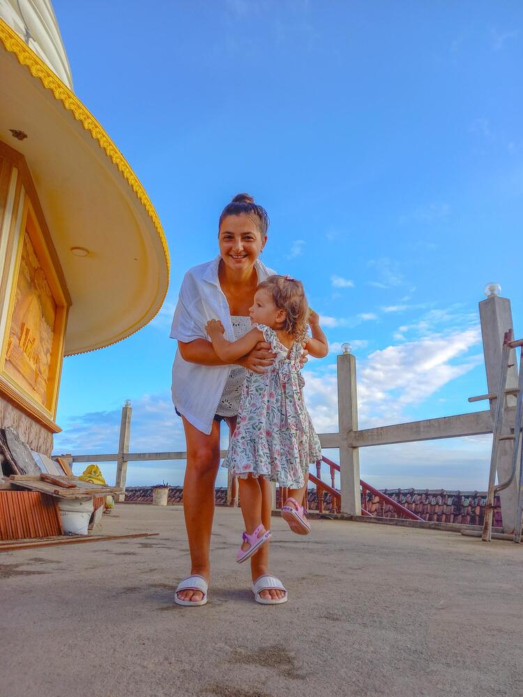 Фотография автора Tharuni Shyamika Lakmali Wella Waduge