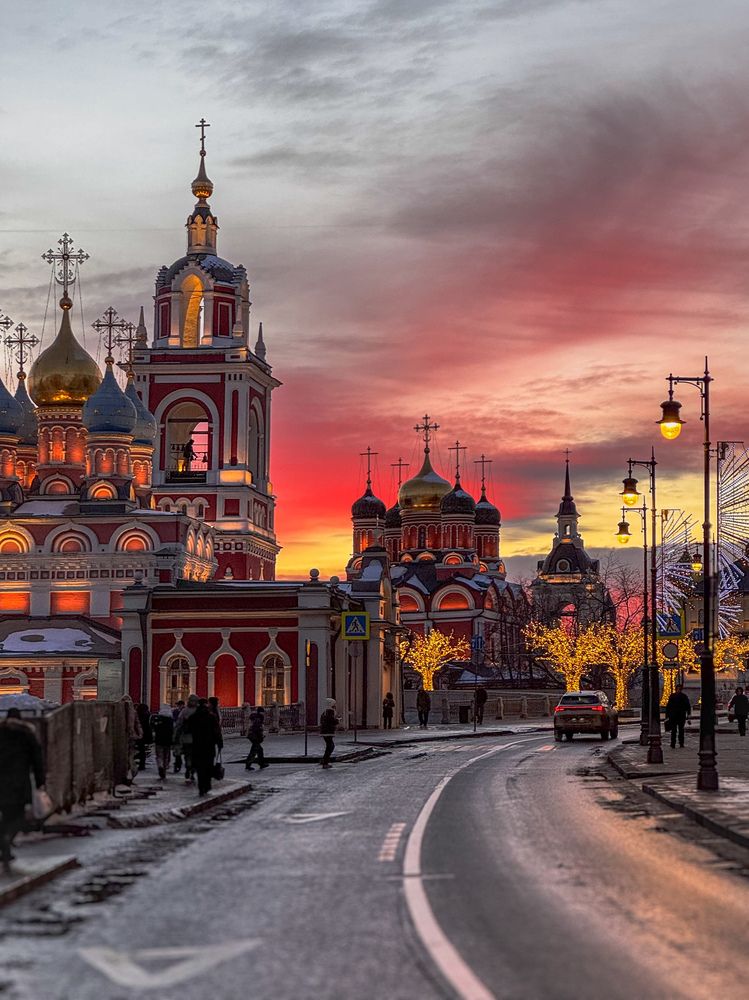 Улица Варварка. После работы…