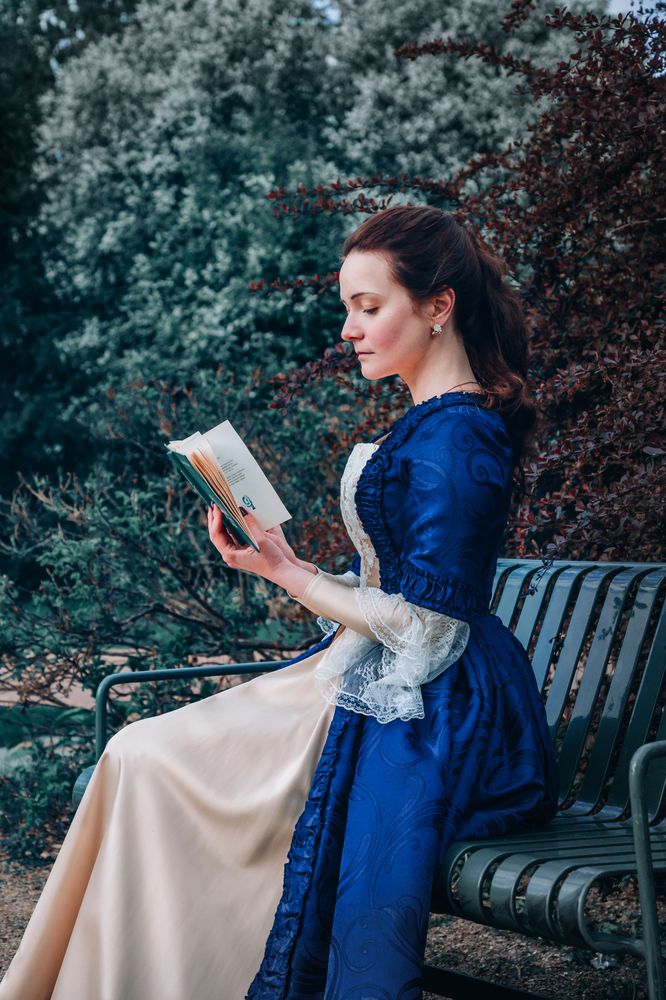 В  ожидание