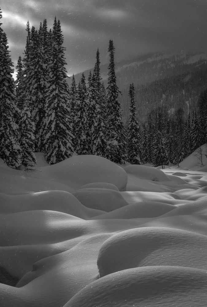 Сугробы волнами
