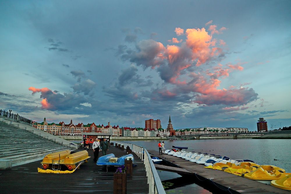 Фотография автора Александр Челмодеев