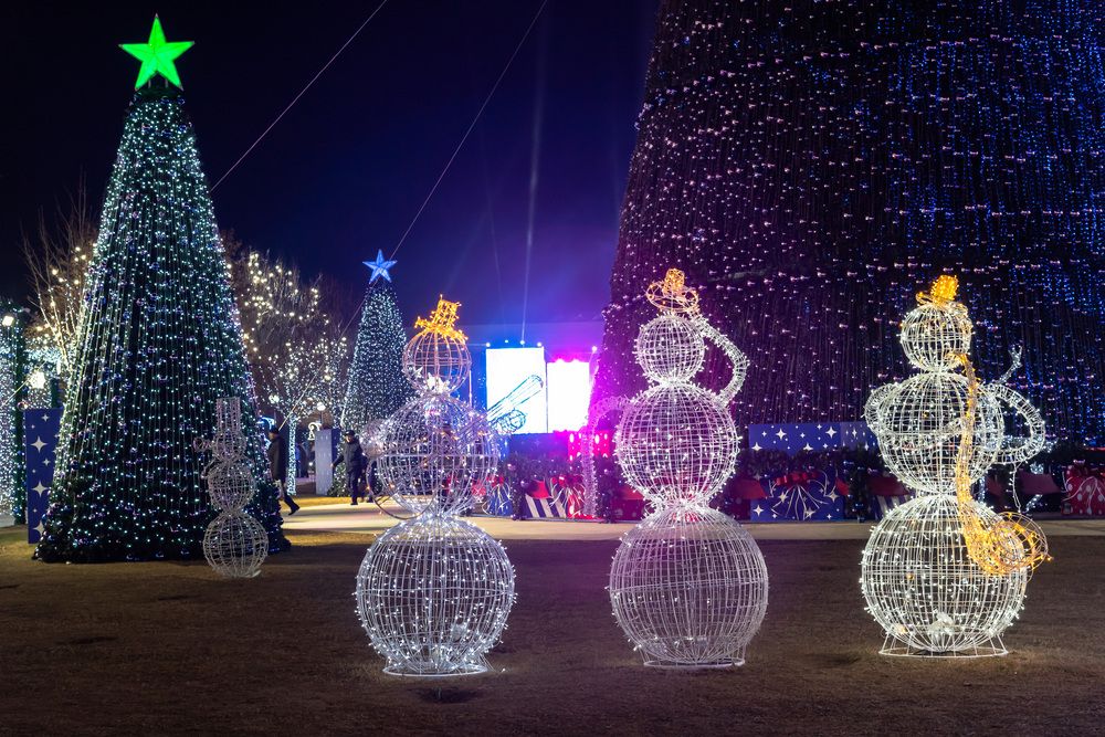 «Три неоновых друга»