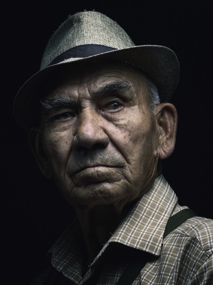 Photograph by Evgeniy Savikov