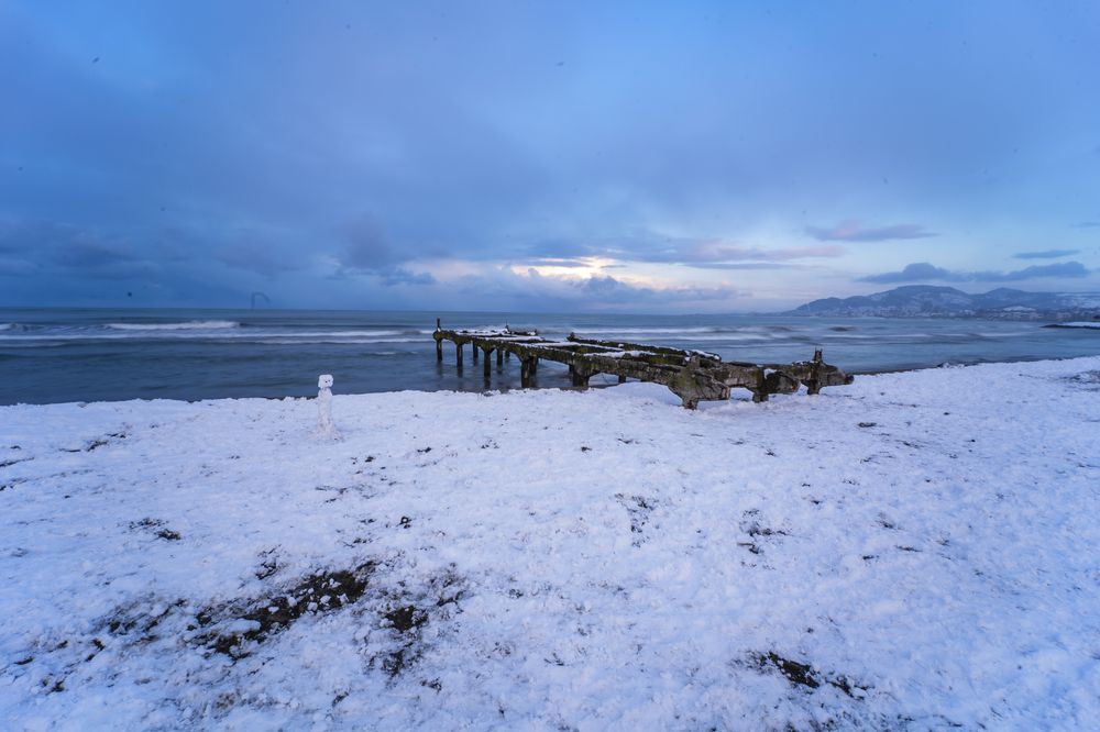 Sahilde Kış manzarası