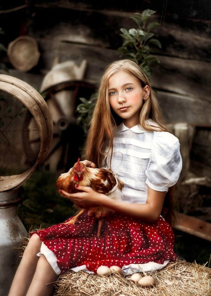 Photograph by Monika Nanasi