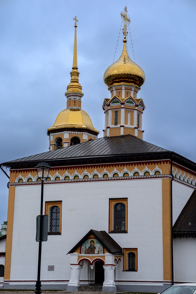 Суздаль . Дорога к Храму