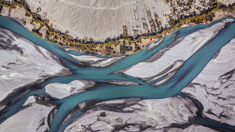 Photograph by Tuấn Nguyễn Tấn