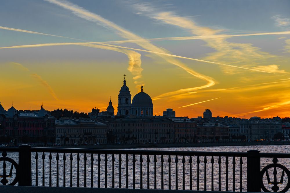 Фотография автора Максим Грибанов