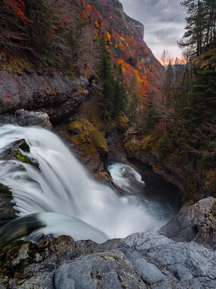 Photograph by Oscar Lata