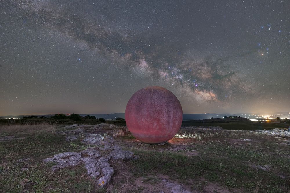 Milky Way meets a metal sphere