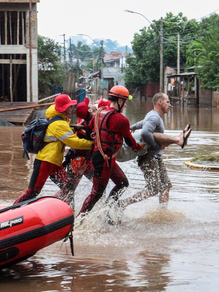 Rescue in flooding
