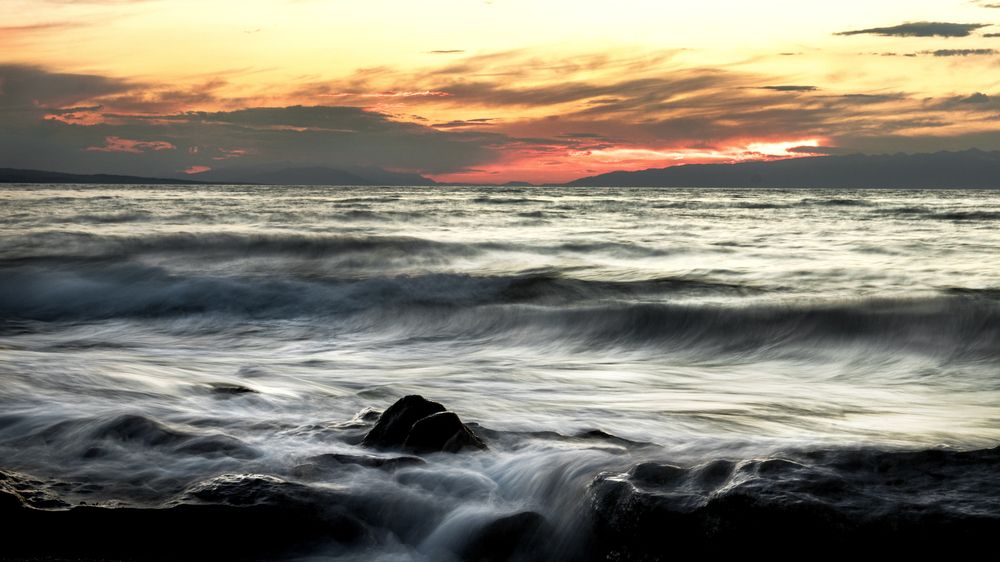 Photograph by Evgeniy Savikov