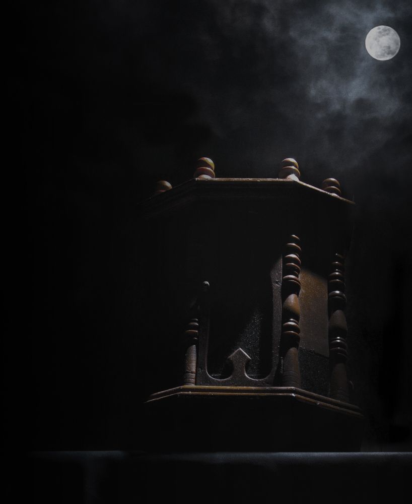 Пвльное на чердаке