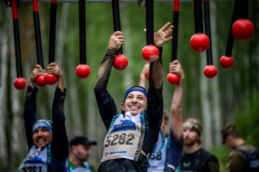 Эмоции гонки героев