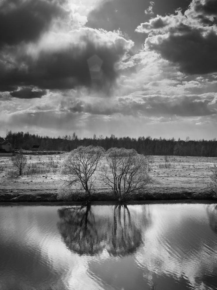 Весна на реке Пахра, Московская область