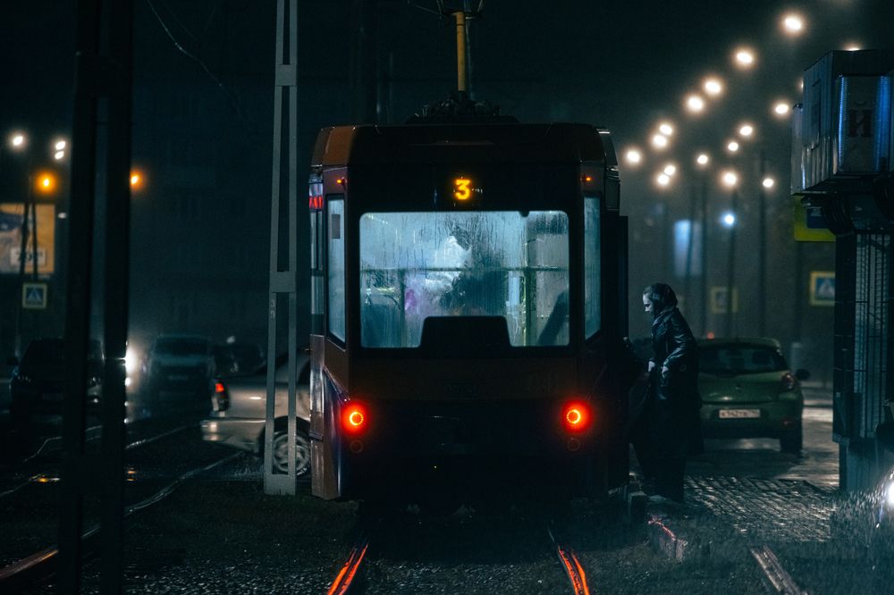 Ночь, улица, трамвай...