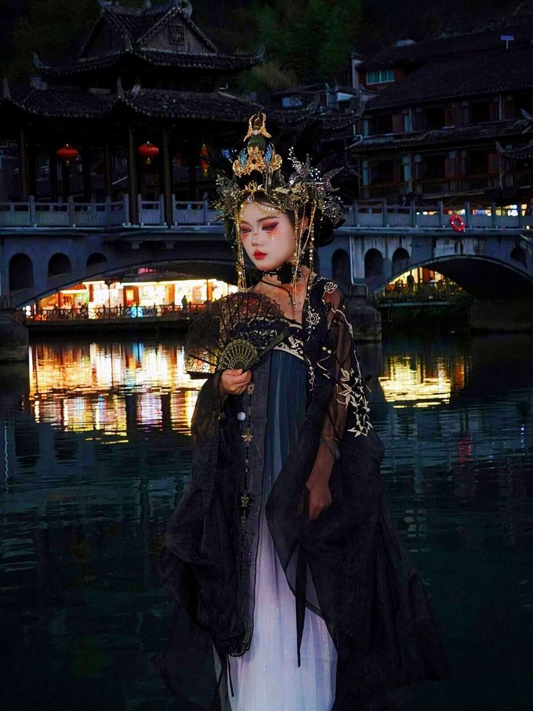 Вечерний променад.