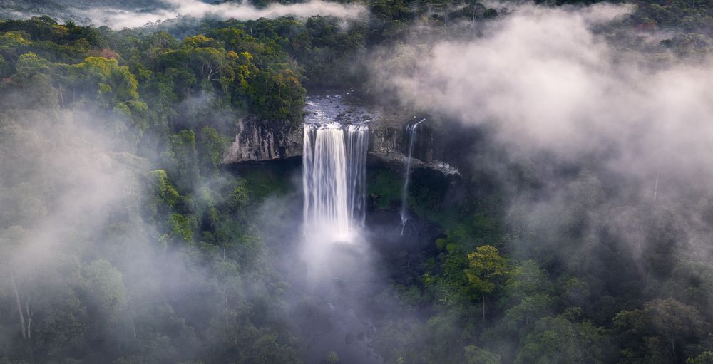 Photograph by Tuấn Nguyễn Tấn