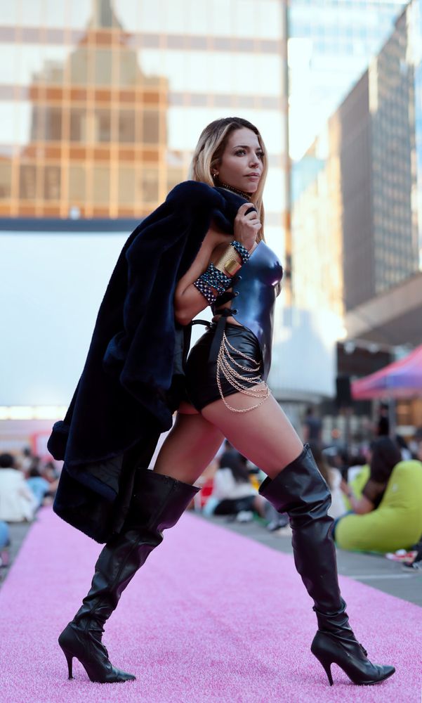 Fation on the street