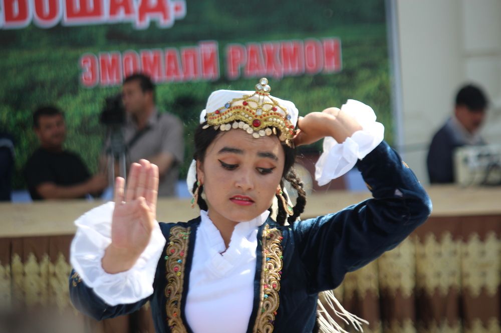 Tajik dancer, Dushanbe Tajikistan