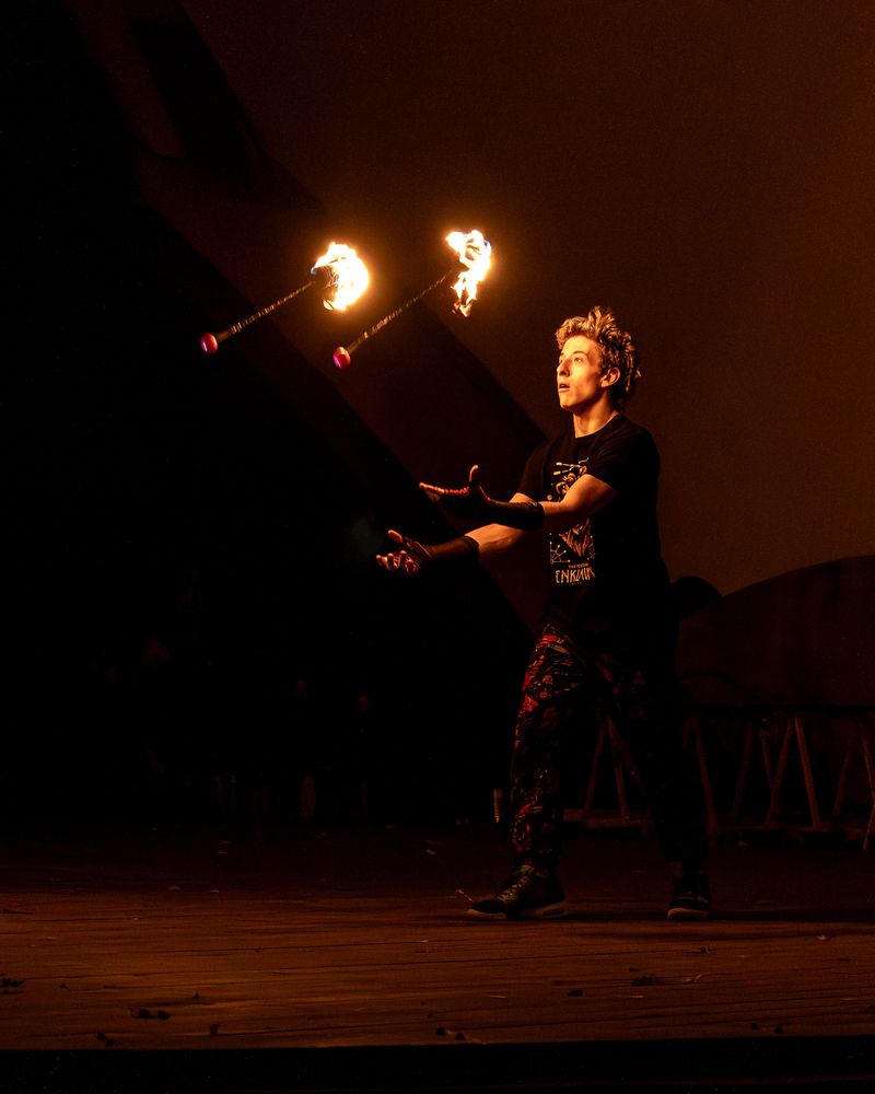 Photograph by Anton Leonchikov