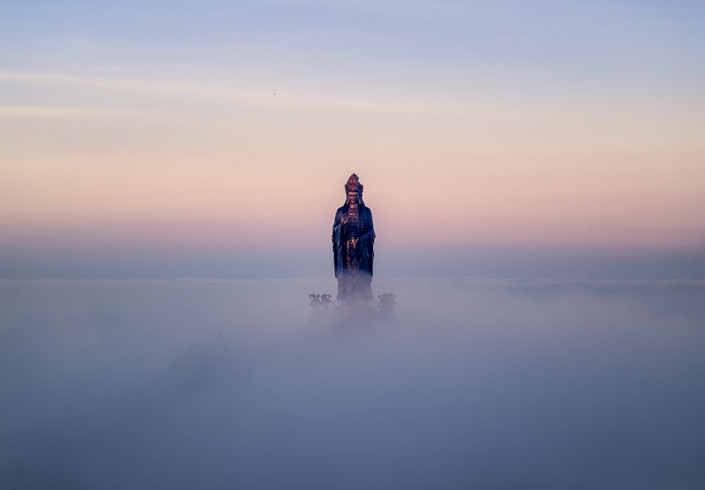 Photograph by Tuấn Nguyễn Tấn