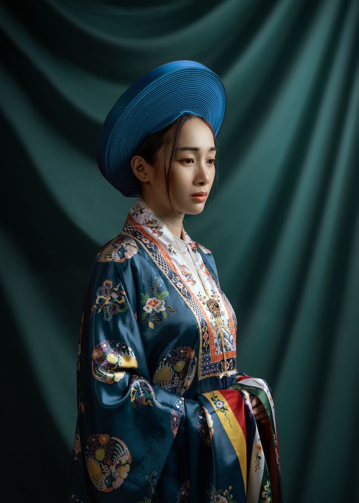 Photograph by Hoang Viet Nguyen