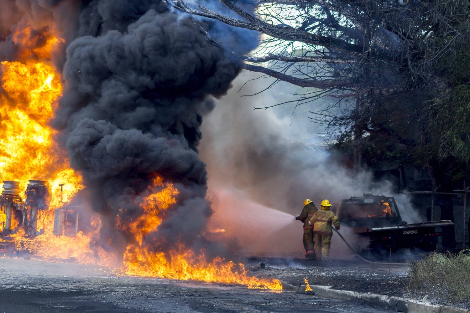 Incendio en la ribereña
