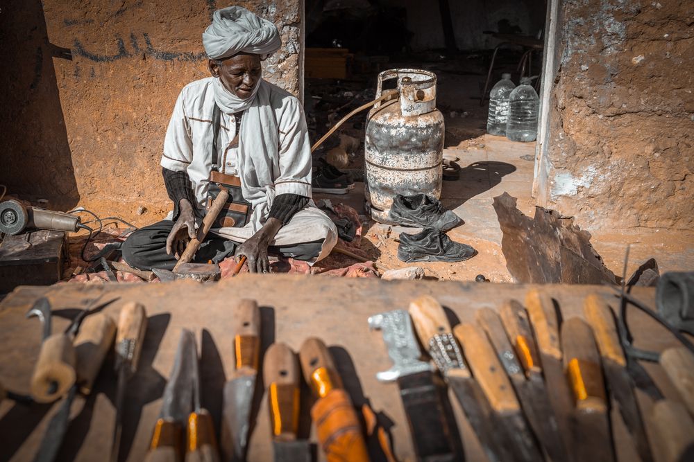 A craftsman in making swords and daggers