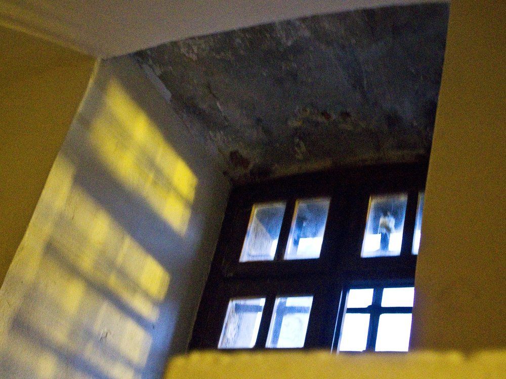 Взгляд туманный пьет нирвану...