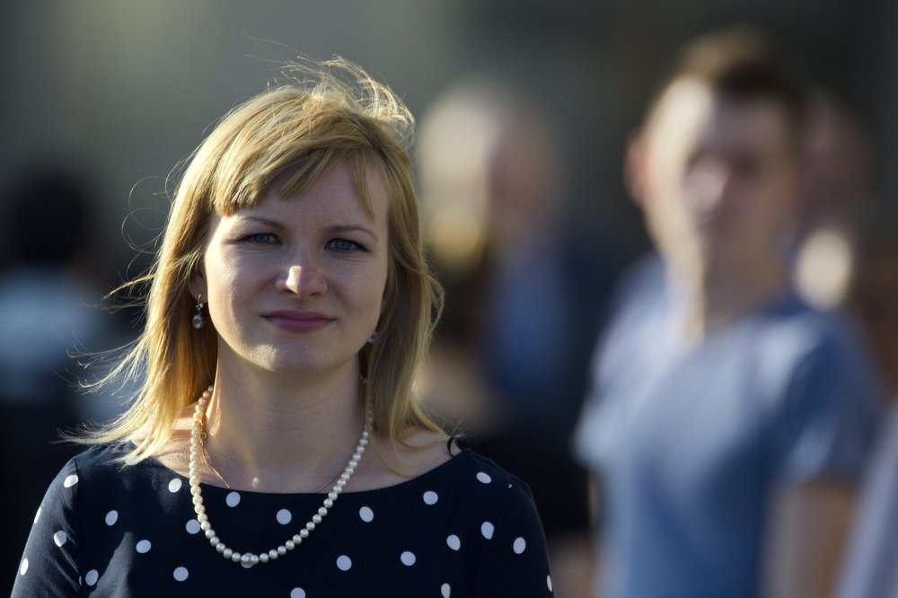 Он оглянулся посмотреть...